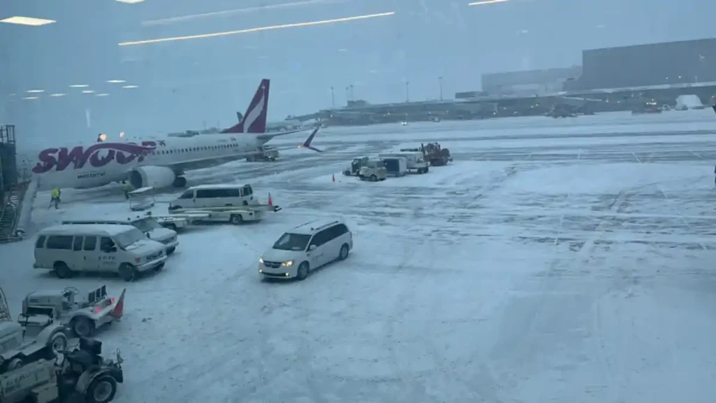 Travellers face delays and cancellations at Canadian airports due to intense cold