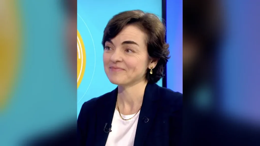 Fréchette and Drainville Launch Two-Person Race to Succeed Legault as Quebec Premier