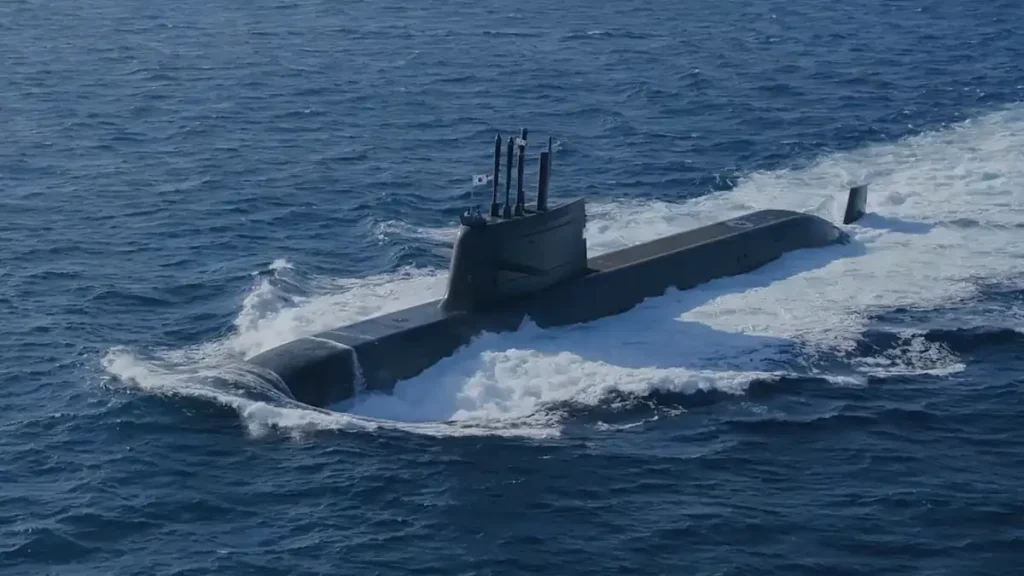 Who wants to buy a sub? Hanwha blankets Ottawa with submarine ads Who wants to buy a sub? Hanwha blankets Ottawa with submarine ads