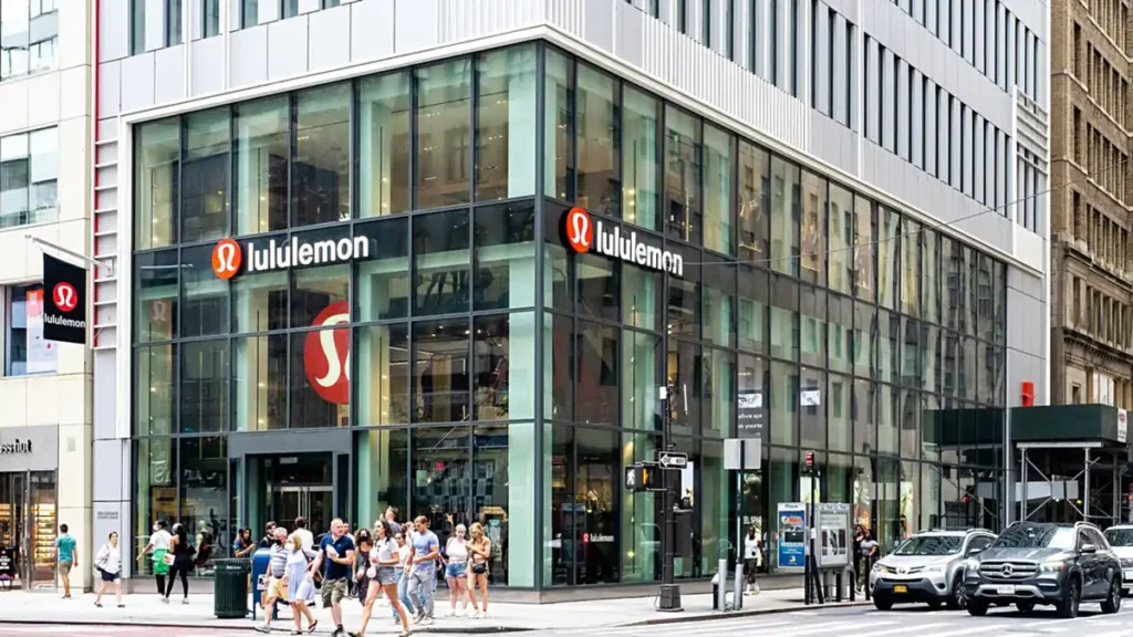 Next Lululemon CEO must refashion the retailer, experts say Next Lululemon CEO must refashion the retailer, experts say