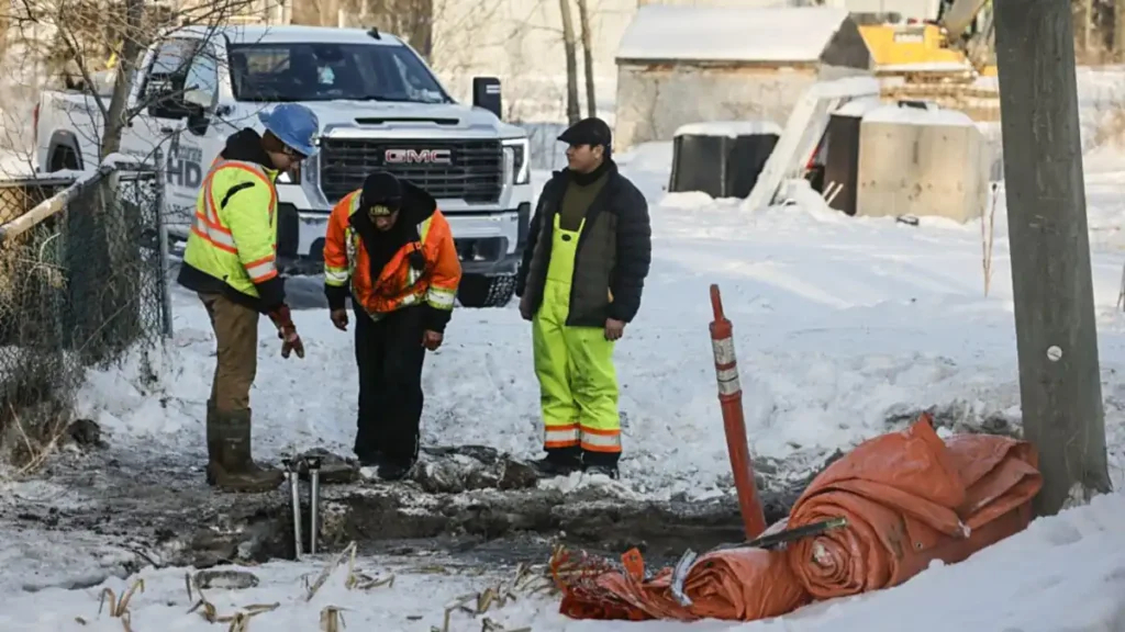 Frozen pipes, cracked floors: damage ‘extensive’ in Pimicikamak after outage