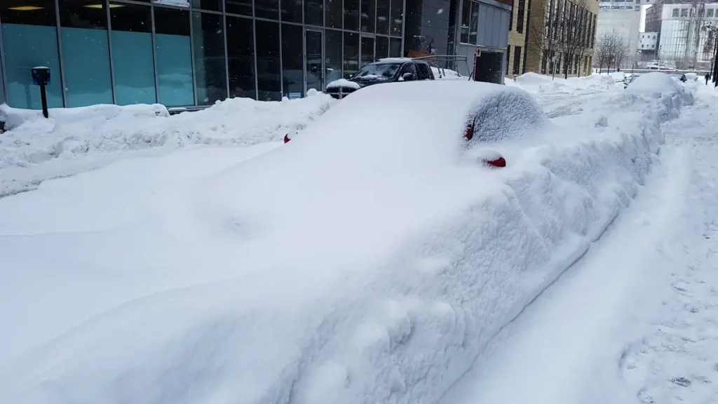 Quebec Premier Announces Million for Warming Centres and Emergency Shelters Quebec Premier Announces Million for Warming Centres and Emergency Shelters