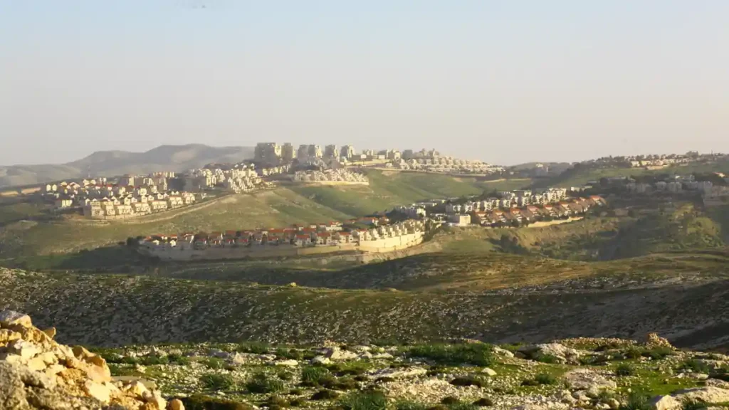 Complaint Alleges Israeli Firms Misled Canadians on West Bank Homes Complaint Alleges Israeli Firms Misled Canadians on West Bank Homes